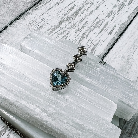 ✗ SOLD ✗ - Picture 4 of 6